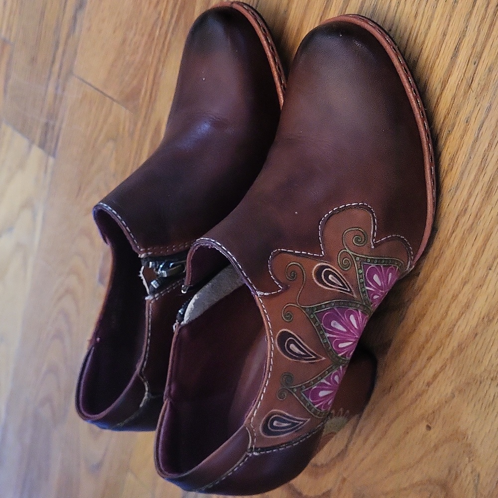 Spring Step Women LArtiste Graphic Bootie Size 37 EU US